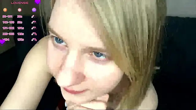 Онлайн чат XXX OdelinaFicken