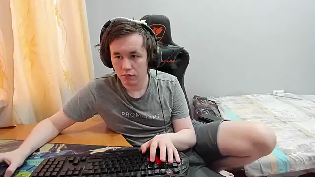 iliaskrislove: онлайн-секс-чат