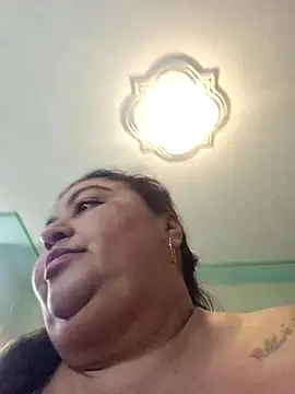 curvy_diva_'s Webcam Show