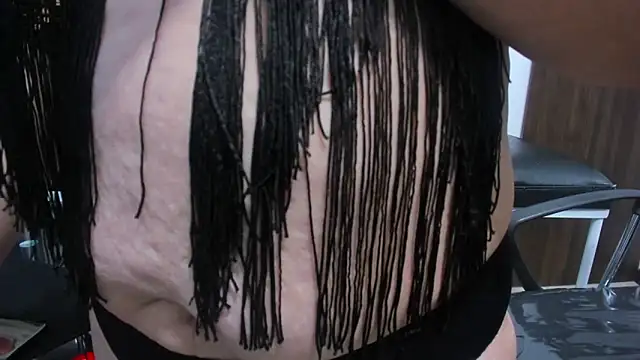 Czat XXX na żywo – LeilaSmith_