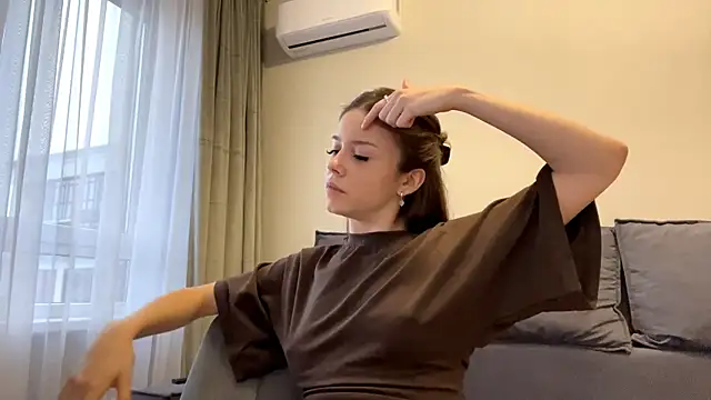 adelecloud 现场XXX聊天