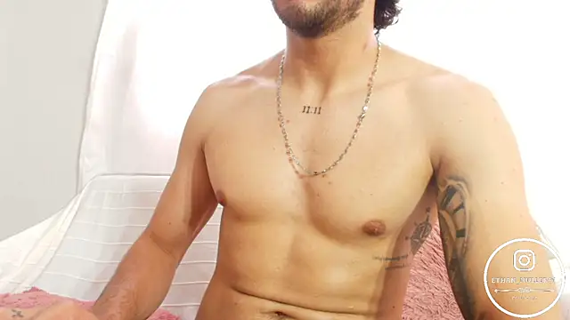 Živý XXX chat Ethan_mullers