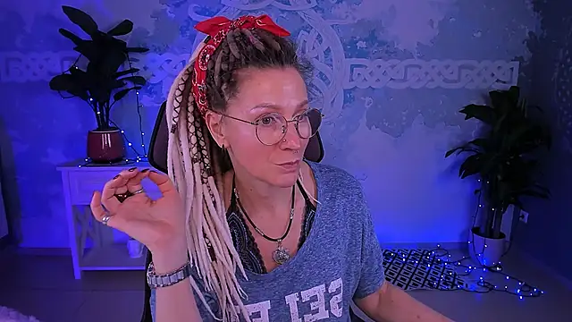 دردشة UmaSpace الجنسية المباشرة