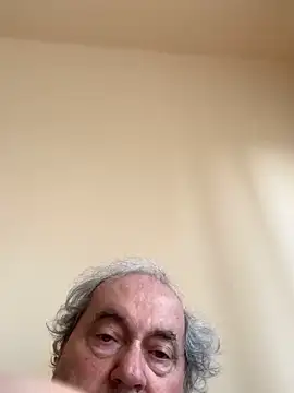 csikar's Live XXX Chat