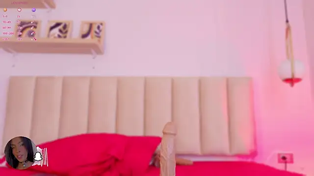 Show de Emely_Deluxe na webcam