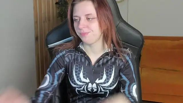 XXX chat uživo modela FreyaVey