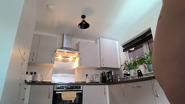 Chat XXX en directo de QuenMonicaUK