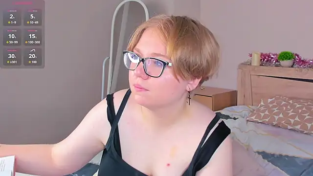 Lauraaa_Smith – Naživo XXX chat