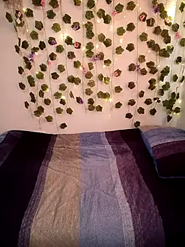 melly_whatson Chat XXX in diretta