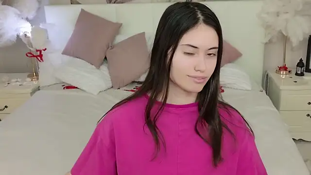 Lunaa_Babygirl Adlı Modelin Canlı XXX Sohbeti