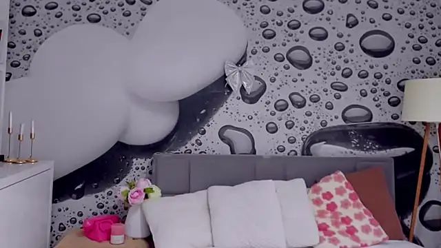 AlmaFancy Adlı Modelin Canlı XXX Sohbeti