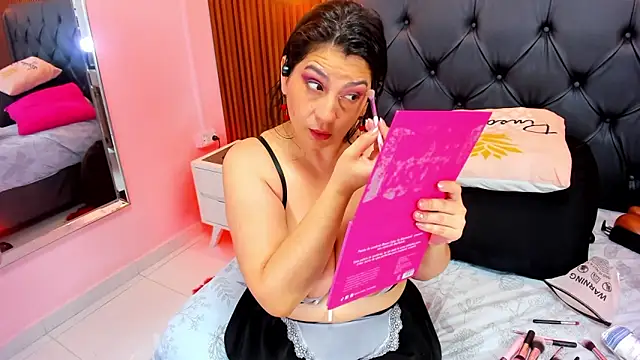 MEYLAGIA: απευθείας συνομιλία ΧΧΧ