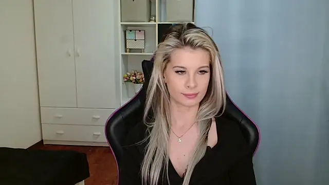 KristineGlow's Live XXX Chat