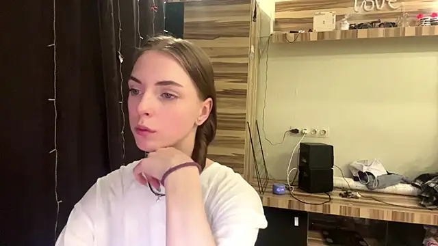 PollyDream's Live XXX Chat