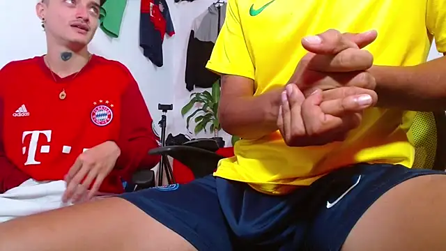 skinny23cm Show Webcam