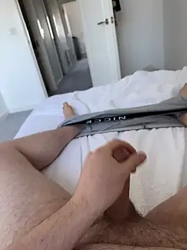 -bfc1882- webcam show