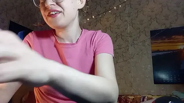 Alice_newhomen Live XXX chat