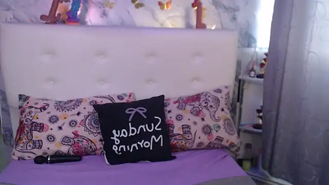 Nicolelewllss 现场XXX聊天