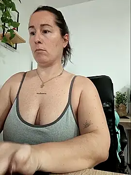 Chat XXX en directo de bichota85