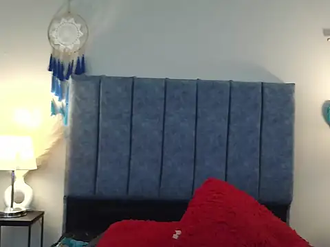 NatalyGuzman26's Live XXX Chat