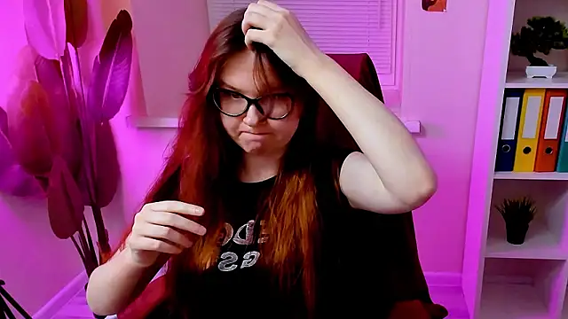 CarolGiggly Chat XXX live