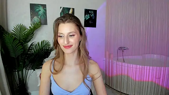 NaturalBeaty Chat XXX live