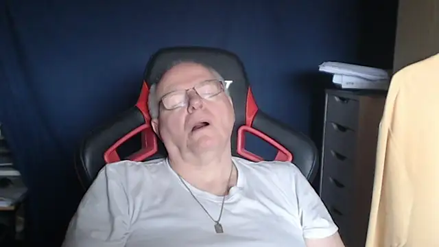 دردشة lonely_peter الجنسية المباشرة