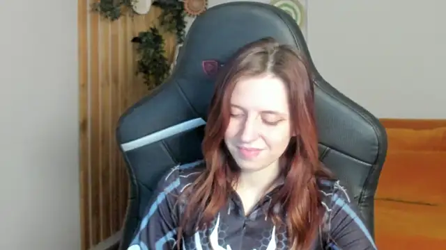 دردشة FreyaVey الجنسية المباشرة