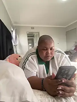 MissLola27's Live XXX Chat