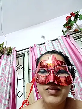 Show de thanusi_2 na webcam