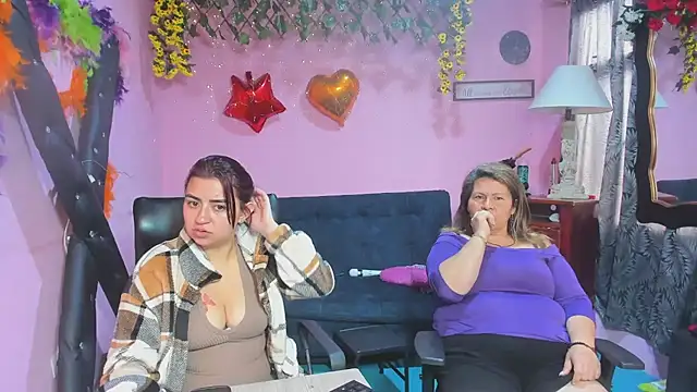 Онлайн чат XXX lesbiancuple