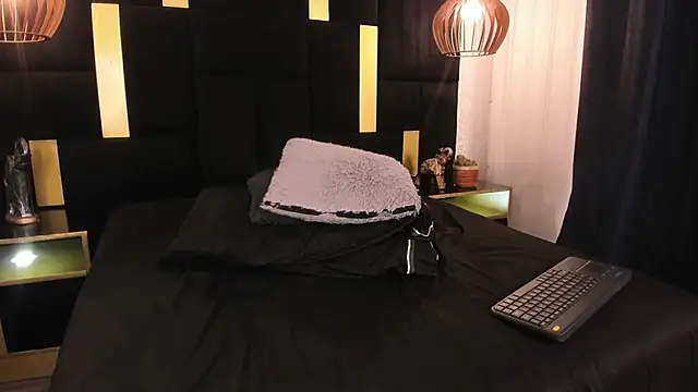 Lucio__Fox Show Webcam