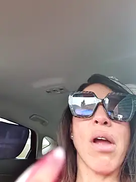 sexy7883 Adlı Modelin Canlı XXX Sohbeti