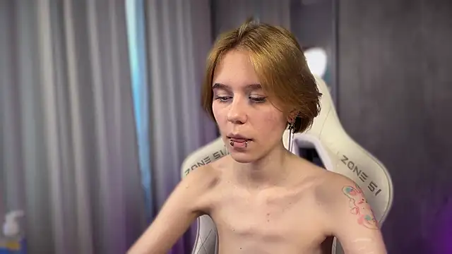 Chat +18 de MyBabyLana ao vivo