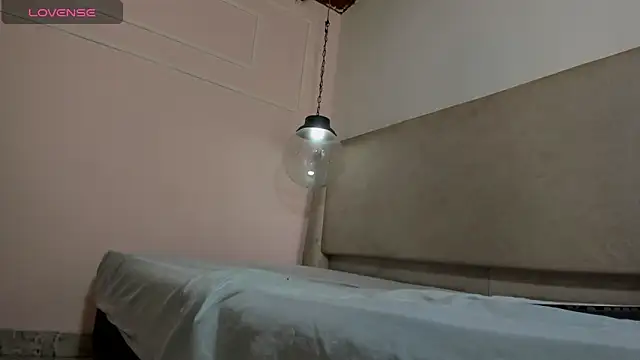 CharlotteKing8: онлайн-секс-чат