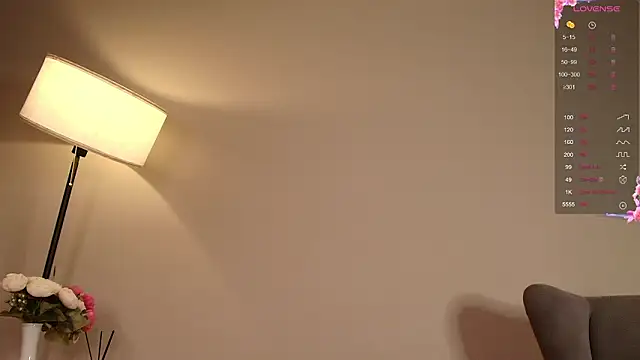 _cute18cute_ Chat XXX in diretta