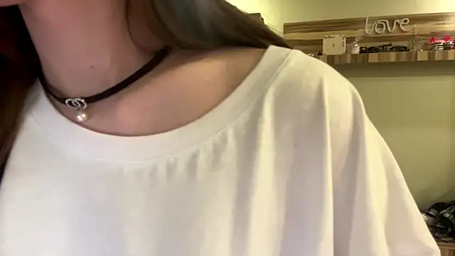 PollyDream's Live XXX Chat