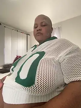 MissLola27 – Naživo XXX chat