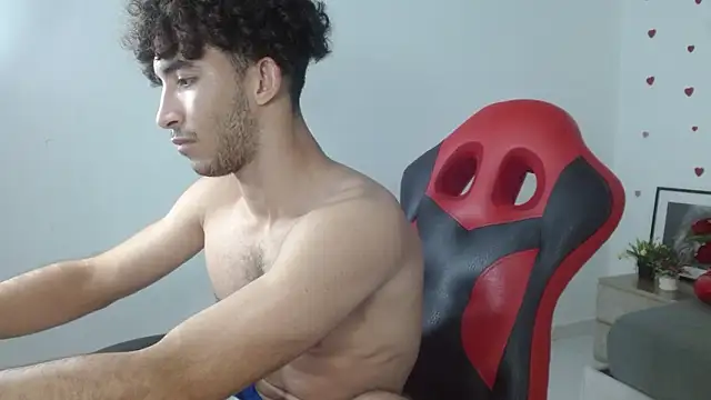 Caius_fox Show Webcam