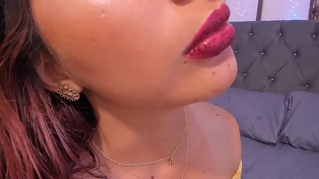 violeta_blaze1 现场XXX聊天