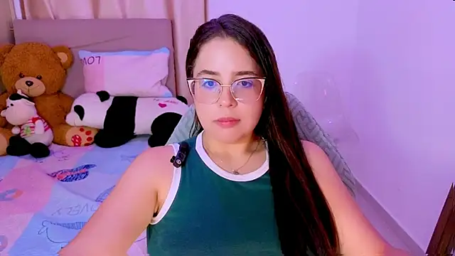 _alicia_z Adlı Modelin Canlı XXX Sohbeti