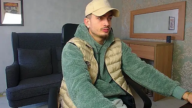 BrandonTate 即時 XXX 聊天