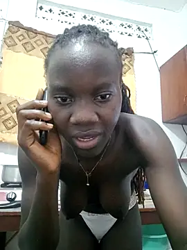 Black_juicy24's Webcam Show