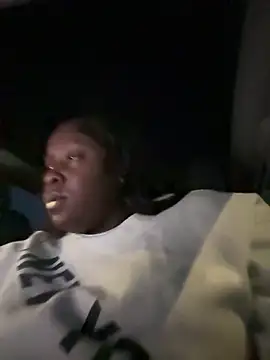 Insultedbalceni webkamerás műsora