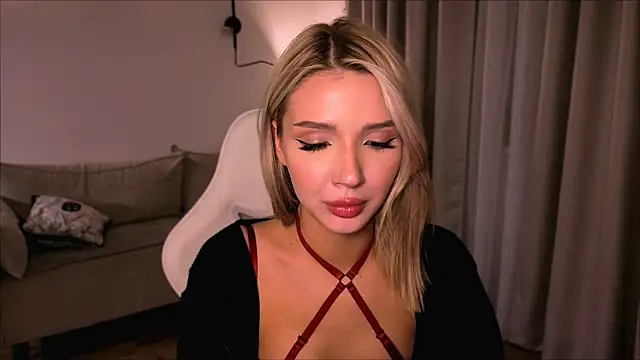 EmmaKeam: онлайн-секс-чат