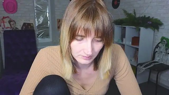 Nika_Kitten Chat XXX live