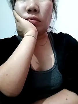 Reema_143 Webcam Show