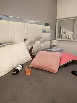 Eva_Johnss: онлайн-секс-чат