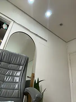 Nikatsu élő XXX-chatje