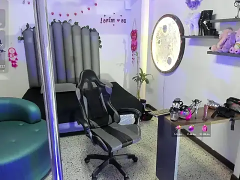 Philipp-Jones Webcam show